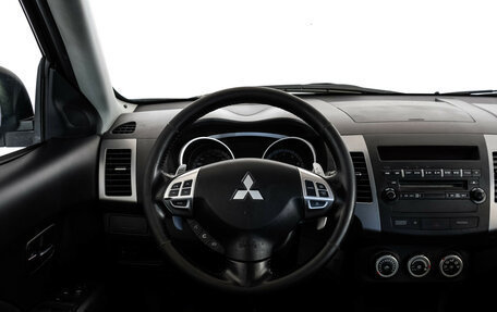 Mitsubishi Outlander III рестайлинг 3, 2008 год, 999 000 рублей, 11 фотография