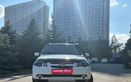 Chevrolet Niva I рестайлинг, 2014 год, 570 000 рублей, 2 фотография