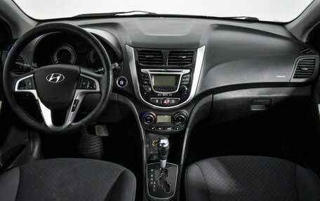 Hyundai Solaris II рестайлинг, 2013 год, 699 000 рублей, 14 фотография
