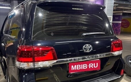 Toyota Land Cruiser 200, 2018 год, 5 500 000 рублей, 5 фотография