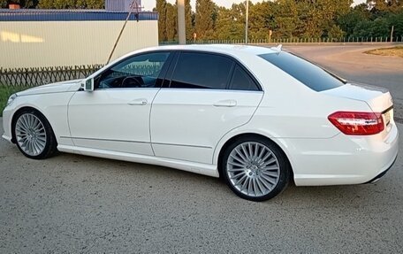 Mercedes-Benz E-Класс, 2012 год, 2 150 000 рублей, 2 фотография