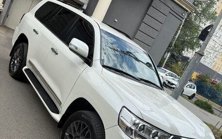 Toyota Land Cruiser 200, 2020 год, 8 000 000 рублей, 2 фотография