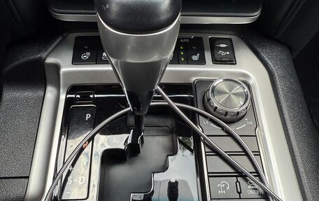 Toyota Land Cruiser 200, 2020 год, 8 000 000 рублей, 9 фотография