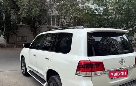 Toyota Land Cruiser 200, 2020 год, 8 000 000 рублей, 4 фотография