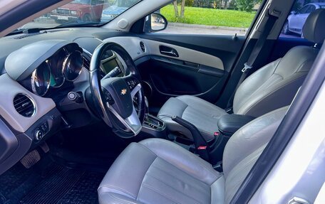 Chevrolet Cruze II, 2013 год, 865 000 рублей, 10 фотография