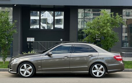 Mercedes-Benz E-Класс, 2011 год, 1 590 000 рублей, 4 фотография