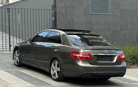 Mercedes-Benz E-Класс, 2011 год, 1 590 000 рублей, 9 фотография