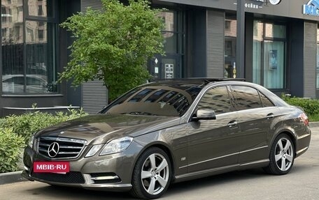 Mercedes-Benz E-Класс, 2011 год, 1 590 000 рублей, 5 фотография