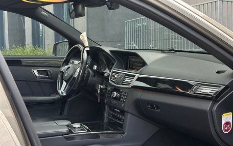 Mercedes-Benz E-Класс, 2011 год, 1 590 000 рублей, 14 фотография