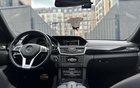 Mercedes-Benz E-Класс, 2011 год, 1 590 000 рублей, 16 фотография