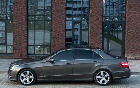 Mercedes-Benz E-Класс, 2011 год, 1 590 000 рублей, 24 фотография