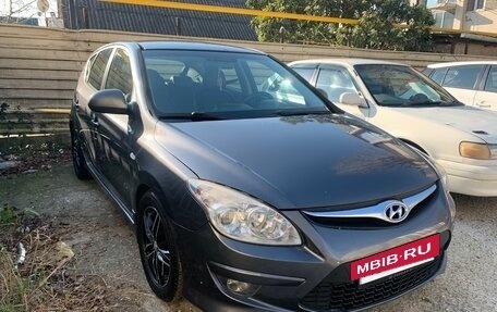 Hyundai i30 I, 2011 год, 820 000 рублей, 2 фотография