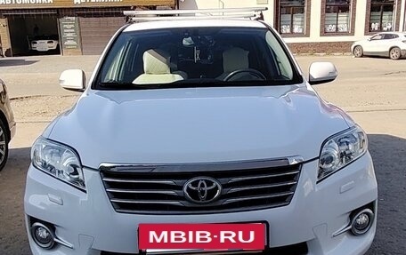 Toyota RAV4, 2011 год, 1 250 000 рублей, 2 фотография