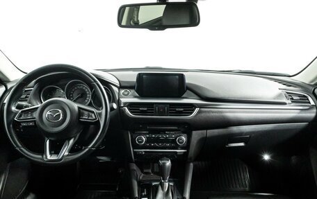 Mazda 6, 2017 год, 1 799 700 рублей, 13 фотография