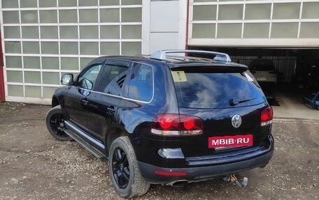 Volkswagen Touareg III, 2008 год, 1 400 000 рублей, 2 фотография