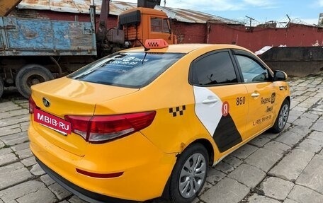 KIA Rio III рестайлинг, 2017 год, 560 000 рублей, 6 фотография
