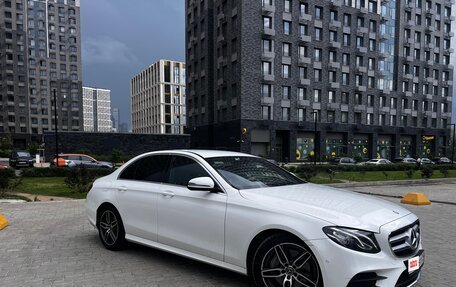 Mercedes-Benz E-Класс, 2018 год, 3 400 000 рублей, 5 фотография