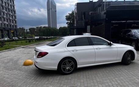Mercedes-Benz E-Класс, 2018 год, 3 400 000 рублей, 7 фотография