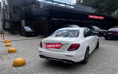 Mercedes-Benz E-Класс, 2018 год, 3 400 000 рублей, 9 фотография