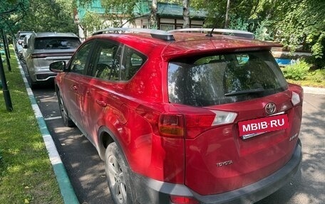 Toyota RAV4, 2015 год, 1 690 000 рублей, 3 фотография