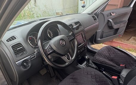 Skoda Yeti I рестайлинг, 2017 год, 1 400 000 рублей, 26 фотография