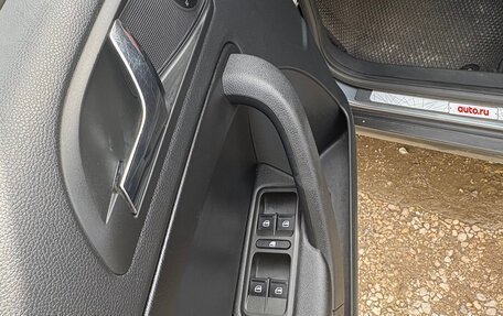 Skoda Yeti I рестайлинг, 2017 год, 1 400 000 рублей, 25 фотография
