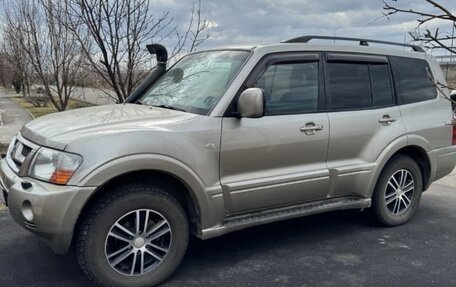 Mitsubishi Pajero III рестайлинг, 2006 год, 810 000 рублей, 2 фотография
