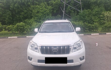 Toyota Land Cruiser Prado 150 рестайлинг 2, 2010 год, 2 400 000 рублей, 1 фотография