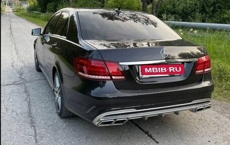 Mercedes-Benz E-Класс, 2015 год, 2 700 000 рублей, 4 фотография