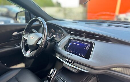 Cadillac XT4 I, 2021 год, 2 899 000 рублей, 10 фотография