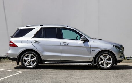 Mercedes-Benz M-Класс, 2012 год, 2 100 000 рублей, 5 фотография