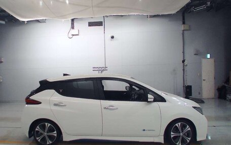Nissan Leaf II, 2017 год, 1 450 000 рублей, 4 фотография