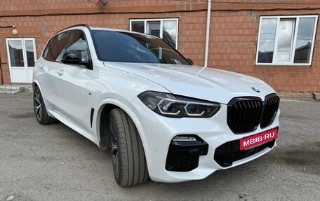 BMW X5, 2019 год, 5 300 000 рублей, 4 фотография
