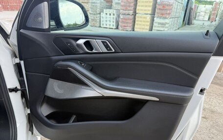 BMW X5, 2019 год, 5 300 000 рублей, 24 фотография
