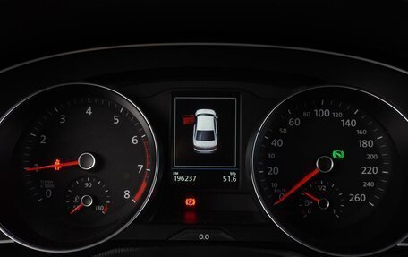 Volkswagen Passat B8 рестайлинг, 2016 год, 1 689 000 рублей, 25 фотография