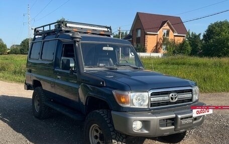 Toyota Land Cruiser 70, 2009 год, 3 549 000 рублей, 2 фотография