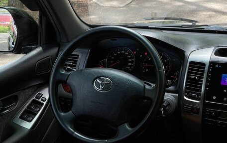 Toyota Land Cruiser Prado 120 рестайлинг, 2006 год, 2 000 000 рублей, 31 фотография