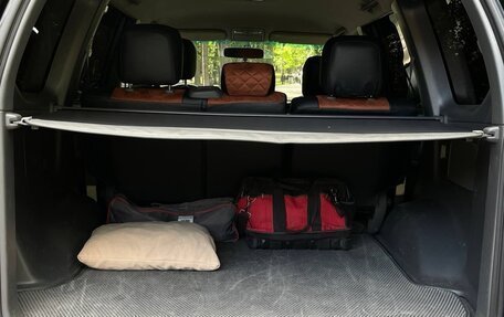 Toyota Land Cruiser Prado 120 рестайлинг, 2006 год, 2 000 000 рублей, 25 фотография