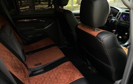 Toyota Land Cruiser Prado 120 рестайлинг, 2006 год, 2 000 000 рублей, 29 фотография