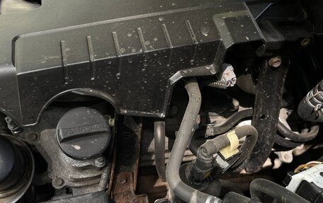 Toyota Land Cruiser Prado 120 рестайлинг, 2006 год, 2 000 000 рублей, 18 фотография