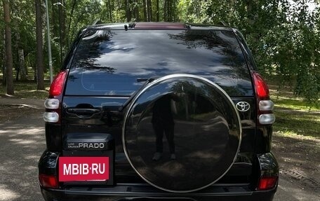 Toyota Land Cruiser Prado 120 рестайлинг, 2006 год, 2 000 000 рублей, 23 фотография