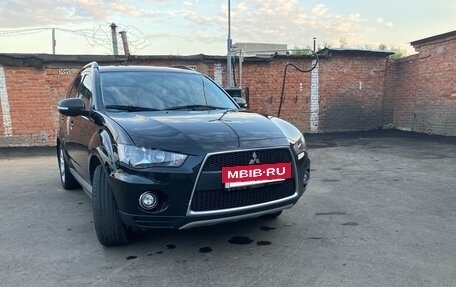 Mitsubishi Outlander III рестайлинг 3, 2011 год, 1 500 000 рублей, 16 фотография