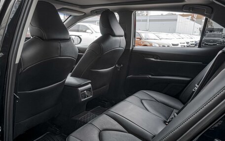 Toyota Camry, 2021 год, 3 360 000 рублей, 11 фотография