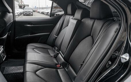 Toyota Camry, 2021 год, 3 360 000 рублей, 9 фотография