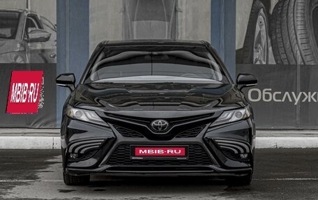 Toyota Camry, 2021 год, 3 360 000 рублей, 3 фотография