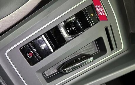 Volkswagen Golf VIII, 2021 год, 1 361 000 рублей, 16 фотография