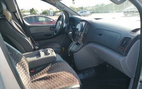Hyundai Grand Starex Grand Starex I рестайлинг 2, 2008 год, 990 000 рублей, 8 фотография