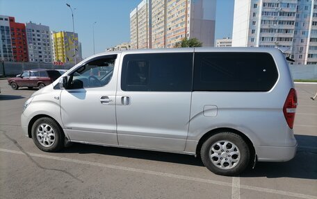 Hyundai Grand Starex Grand Starex I рестайлинг 2, 2008 год, 990 000 рублей, 4 фотография