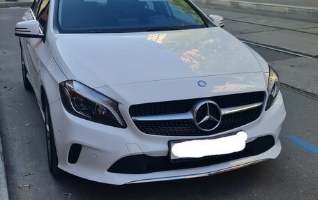 Mercedes-Benz A-Класс, 2017 год, 2 000 000 рублей, 5 фотография