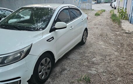 KIA Rio III рестайлинг, 2015 год, 680 000 рублей, 3 фотография